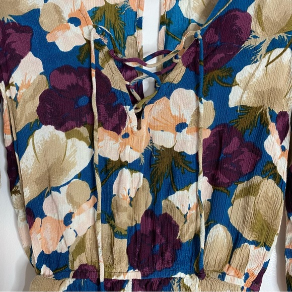 O’Neill Floral Romper with pockets - Picture 11 of 11